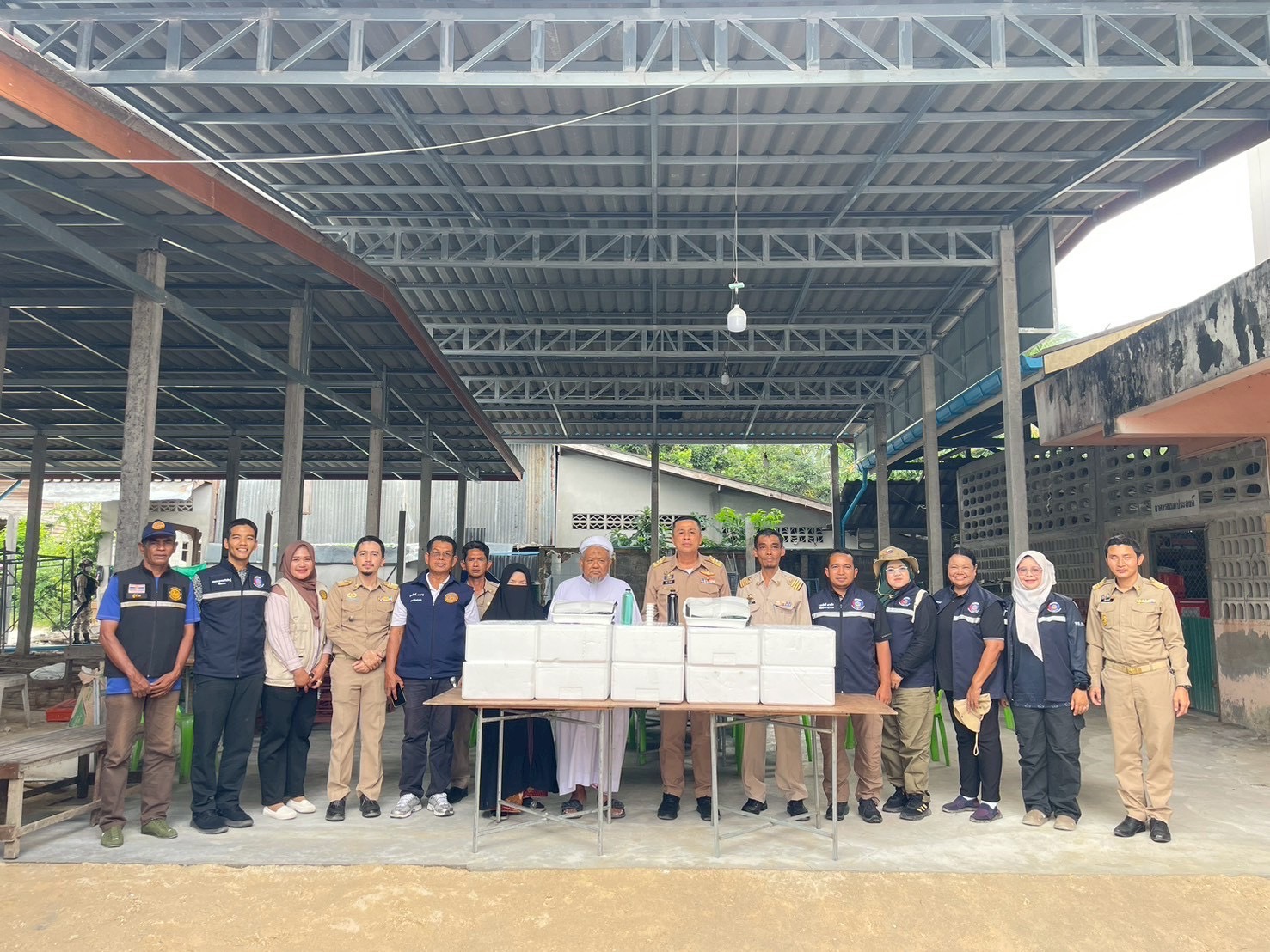 พช.เมืองยะลา มอบอุปกรณ์ปลูกผักไฮโดรโปนิกส์ เสริมสร้างสัมมาชีพแก่บุคลากรและเยาวชนสถาบันปอเนาะดารุลอูโลมวิทยา ตำบลบุดี