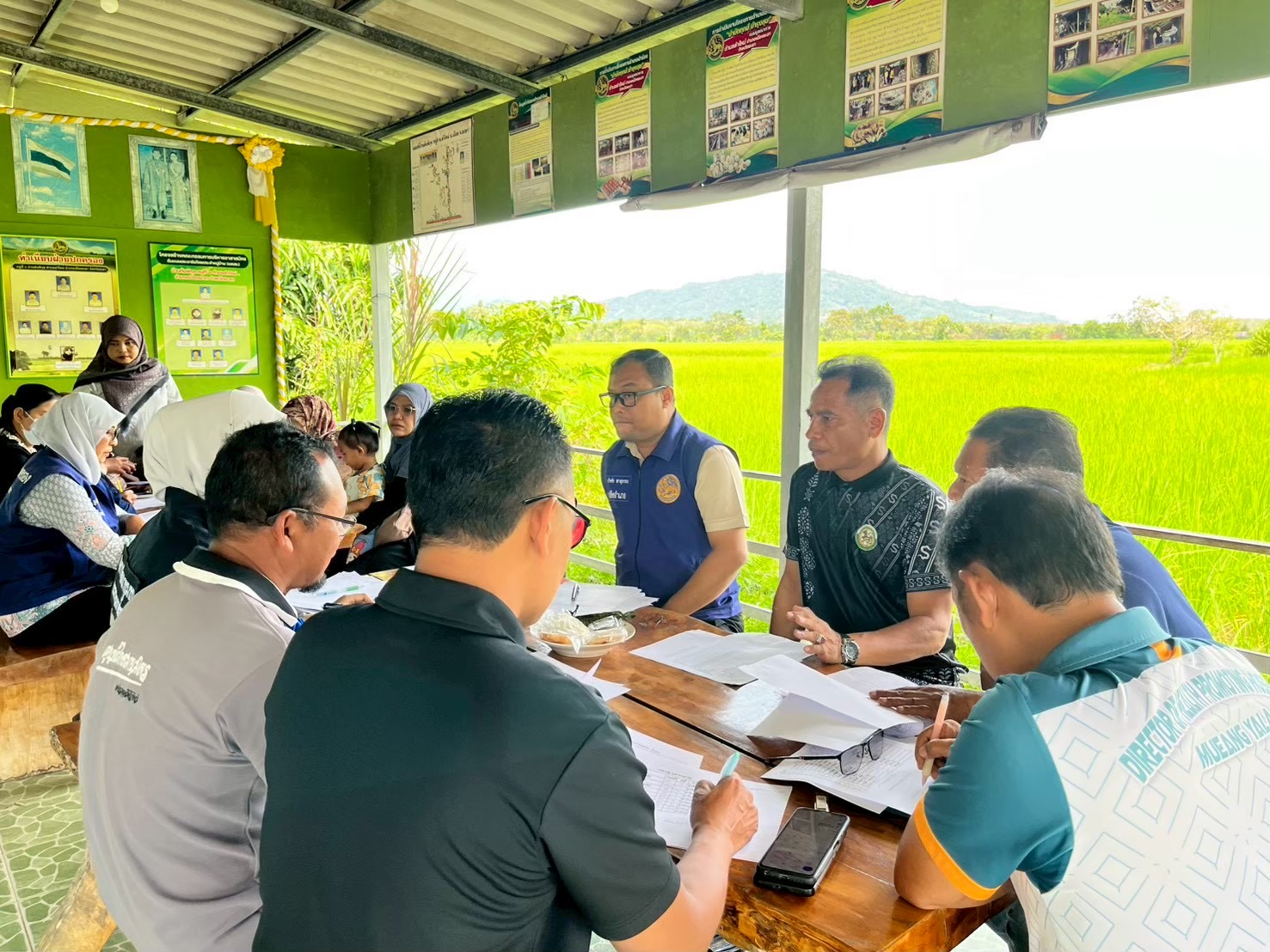 พช.เมืองยะลา จัดประชุมคณะกรรมการบริหารงานตำบลแบบบูรณาการ (กบต.)