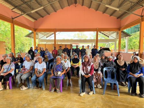 พช.เมืองยะลา ร่วมโครงการฝึกอาชีพโรตีและมะตะบะ ตำบลยุโป 
